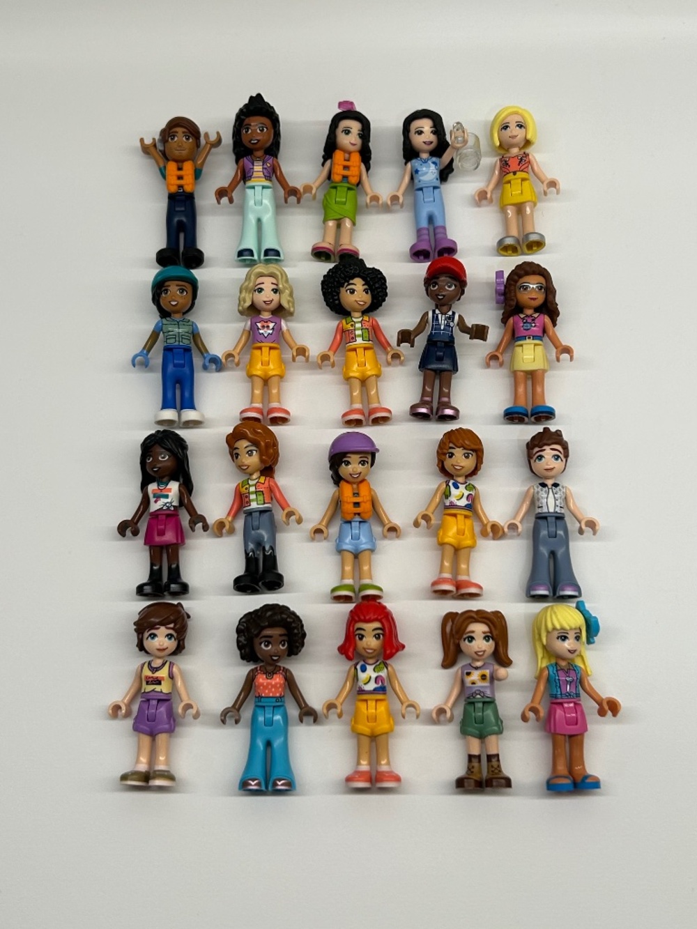 Lego Friends Mini Figures Set of 20 (1-d2))